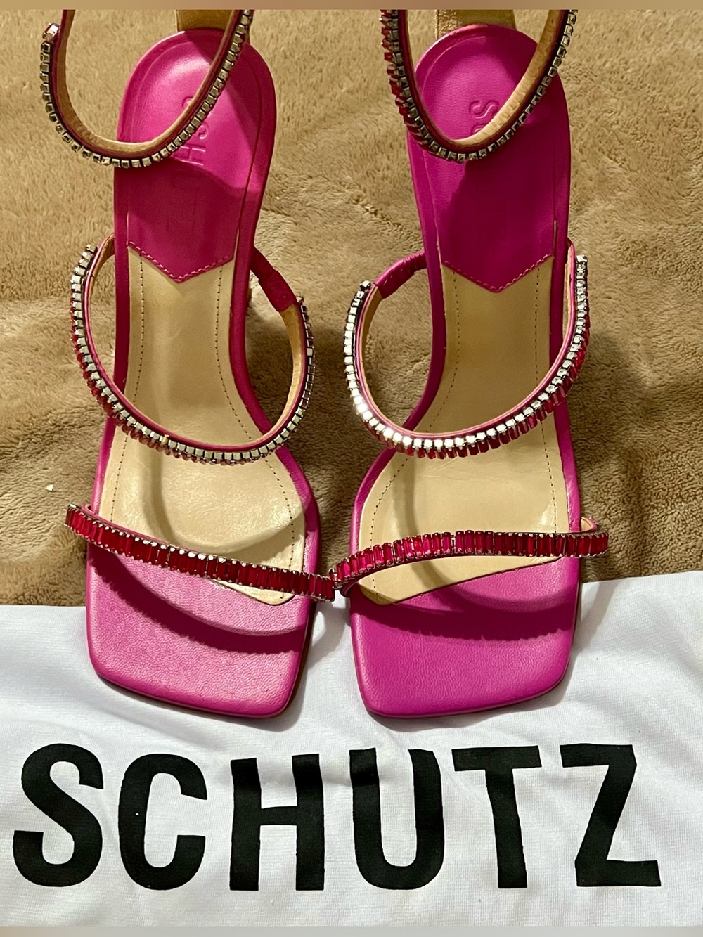 NWB SCHUTZ NELLINA NUBUCK SANDAL Very Pink Size 6B - 4.5 in high